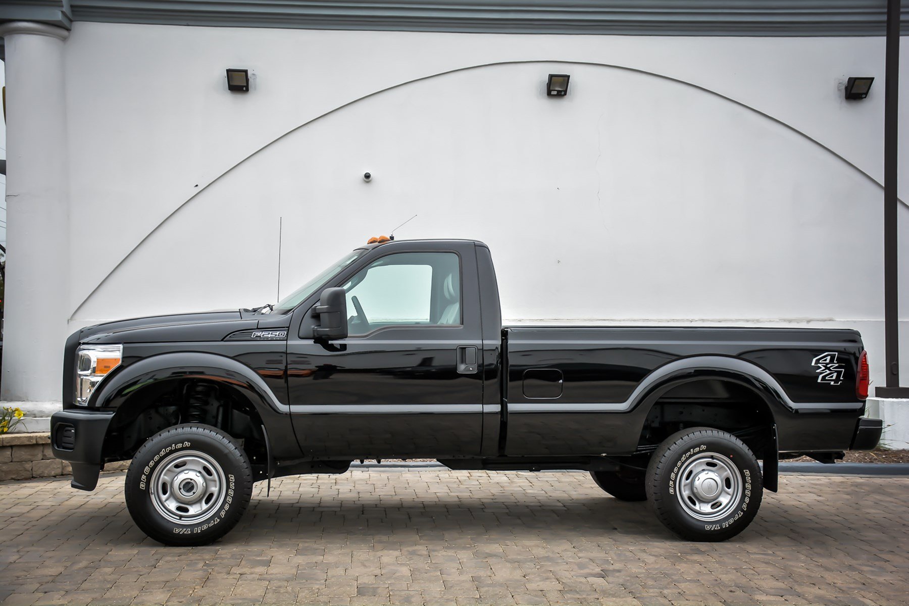 Pre-Owned 2016 Ford Super Duty F-250 SRW XL Regular Cab Pickup In ...