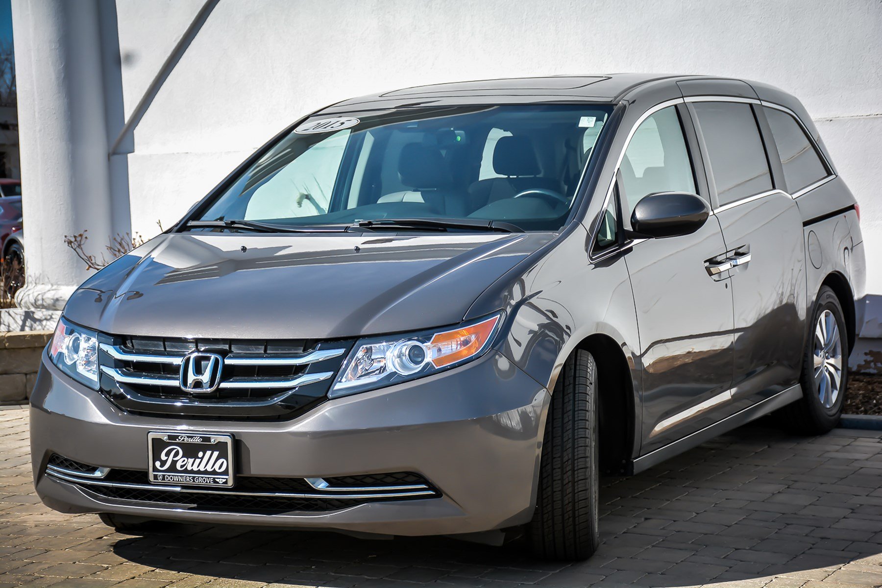 PreOwned 2015 Honda Odyssey EXL w/REnt Minivan, Passenger in Downers Grove DG964 Perillo